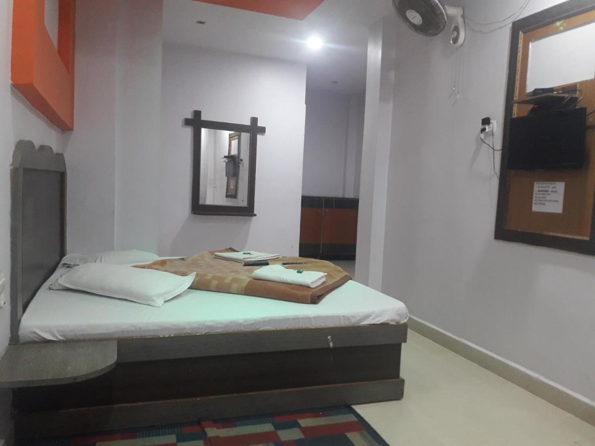 Hotel Rajvihar Pachmarhī エクステリア 写真