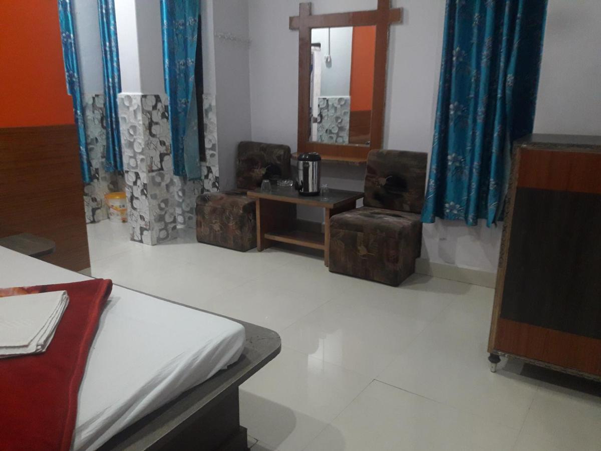 Hotel Rajvihar Pachmarhī エクステリア 写真