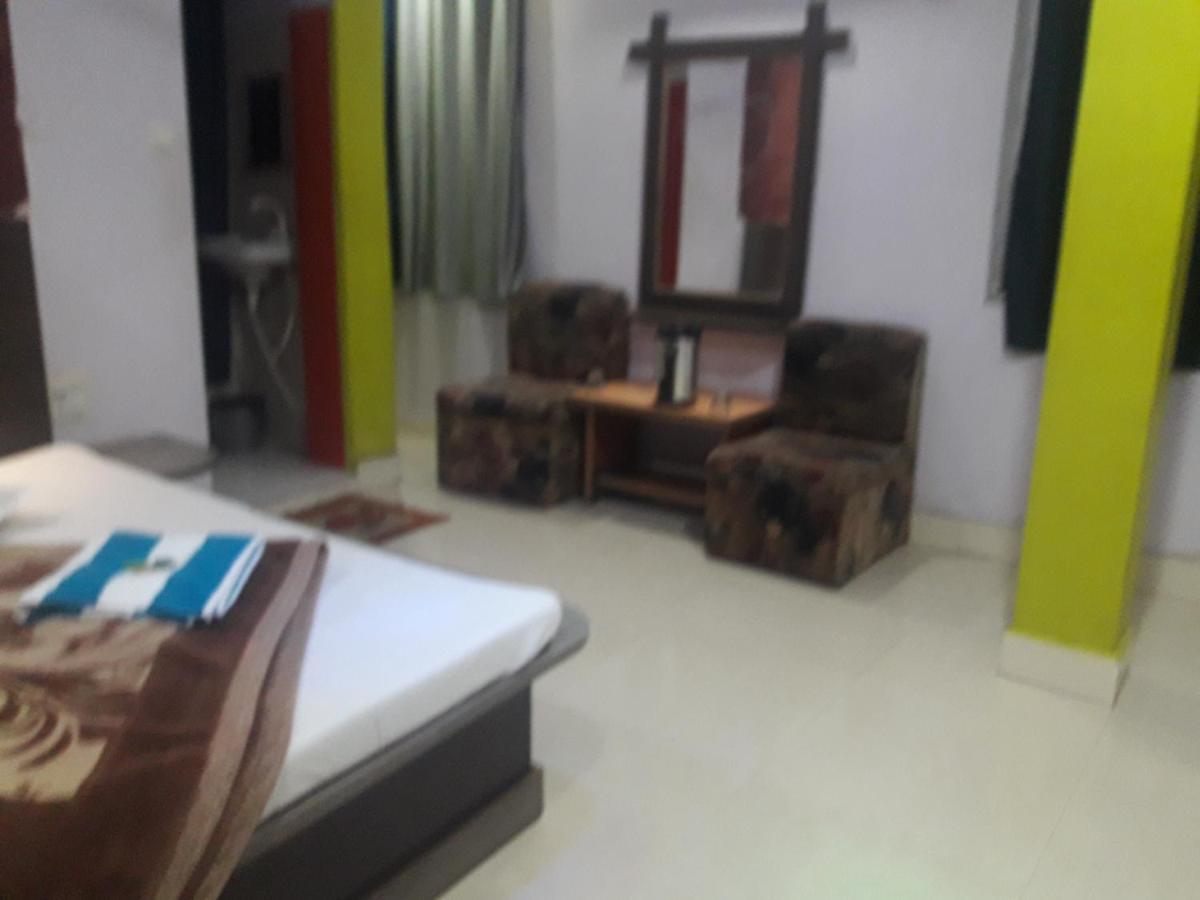 Hotel Rajvihar Pachmarhī エクステリア 写真