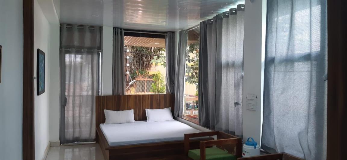 Hotel Rajvihar Pachmarhī エクステリア 写真