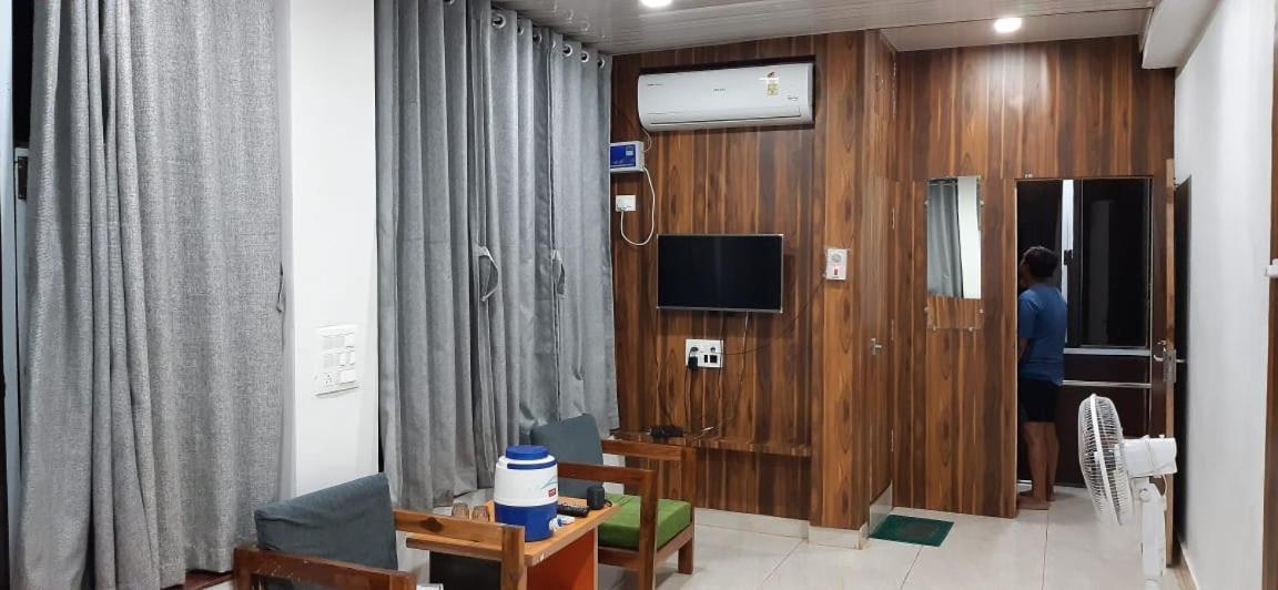 Hotel Rajvihar Pachmarhī エクステリア 写真