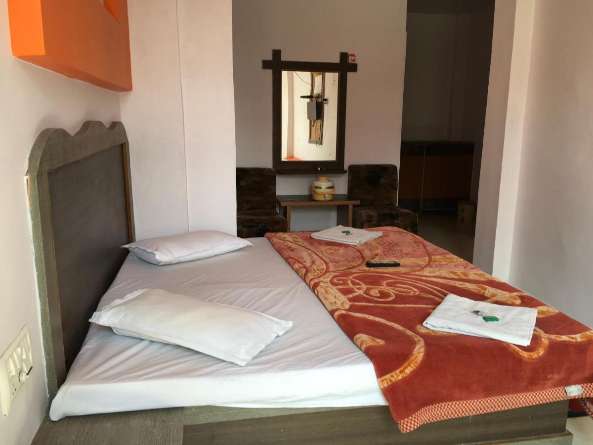 Hotel Rajvihar Pachmarhī エクステリア 写真